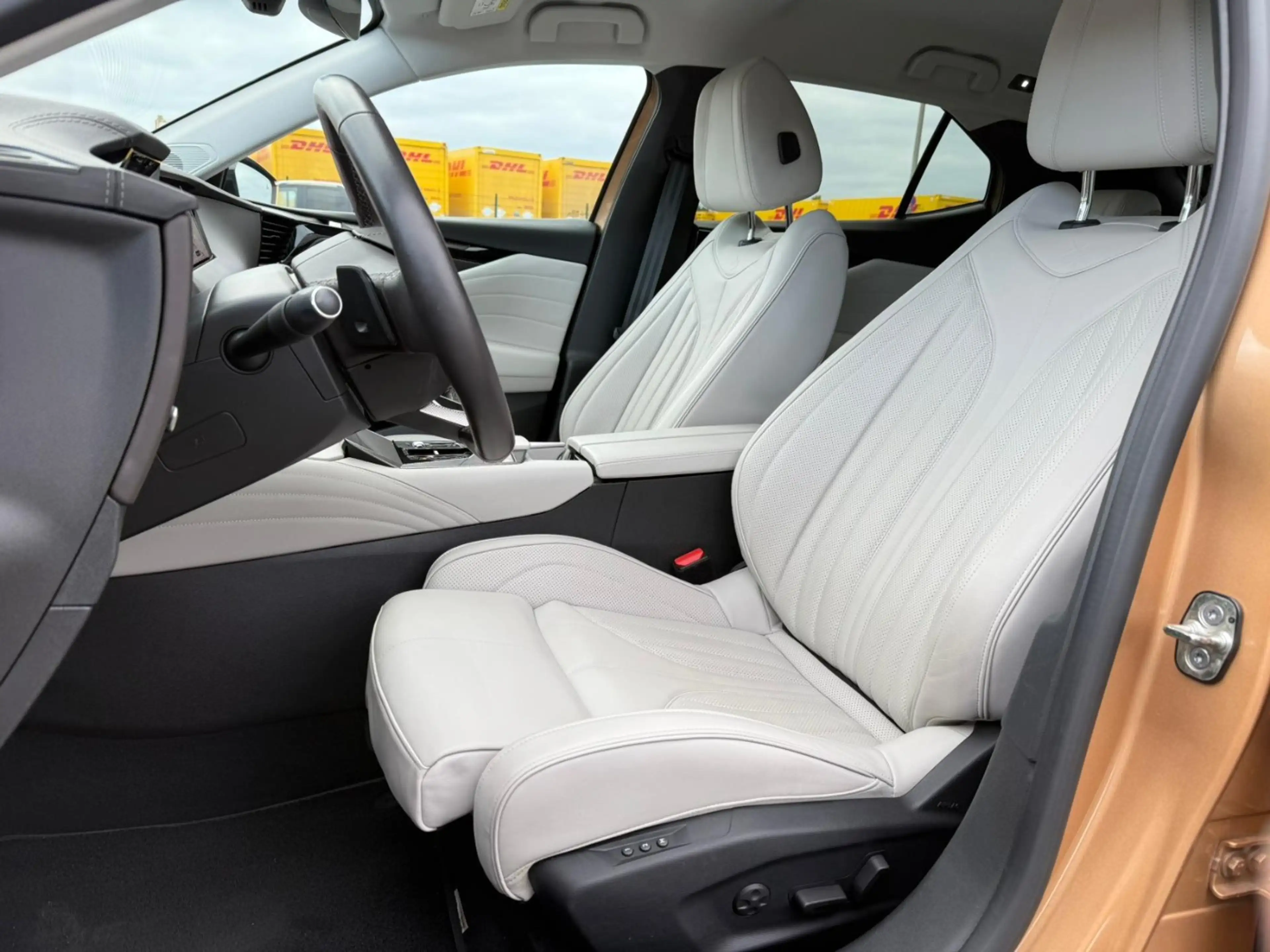 DS Automobiles DS 4 1.5 BlueHDi 130 S&S Cross Rivoli SHZ+Kam. — photo 10