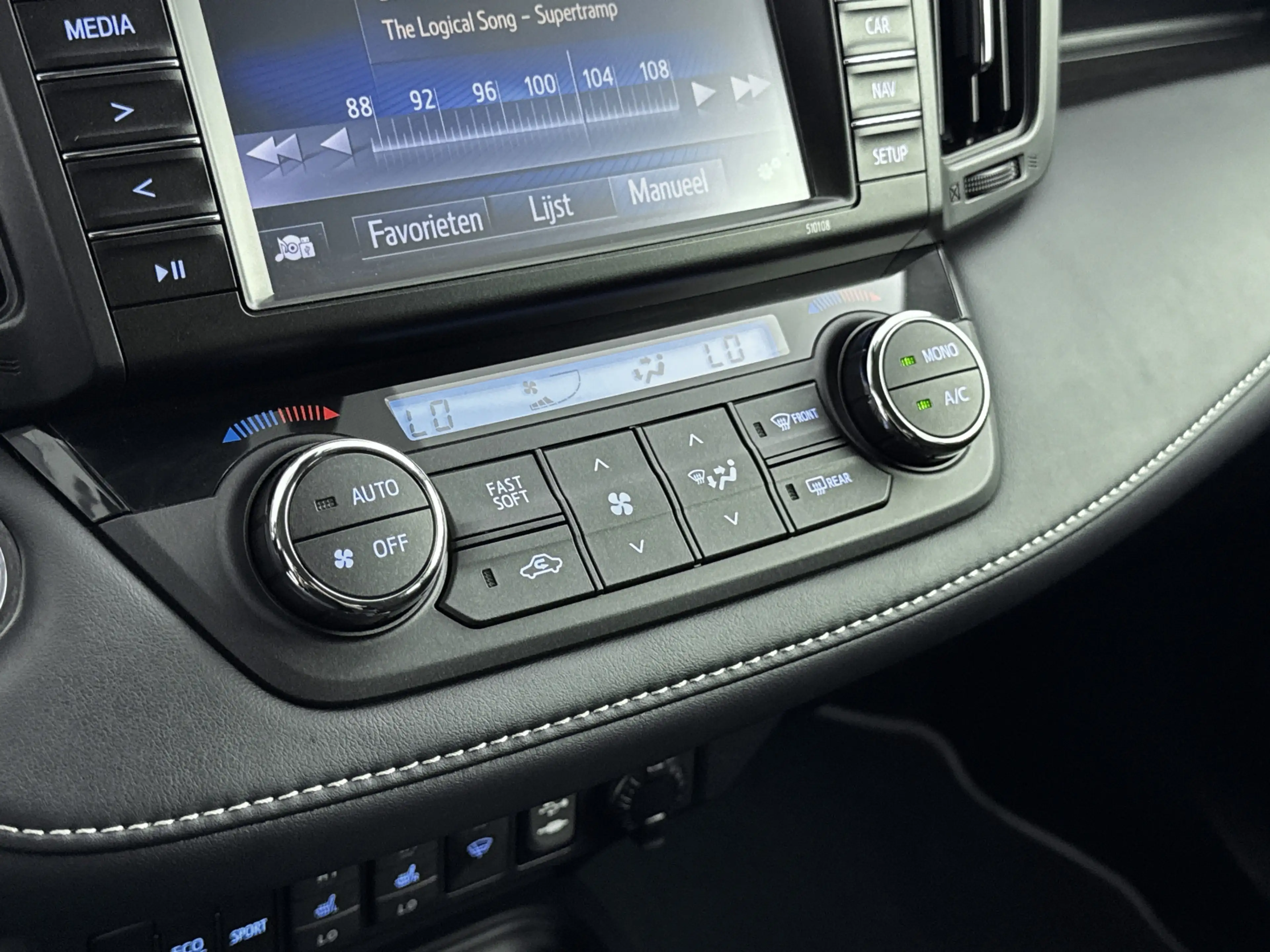 Toyota RAV 4 2.5 Hybrid Style | Parkeersensoren | Stoelverwarmi — photo 9