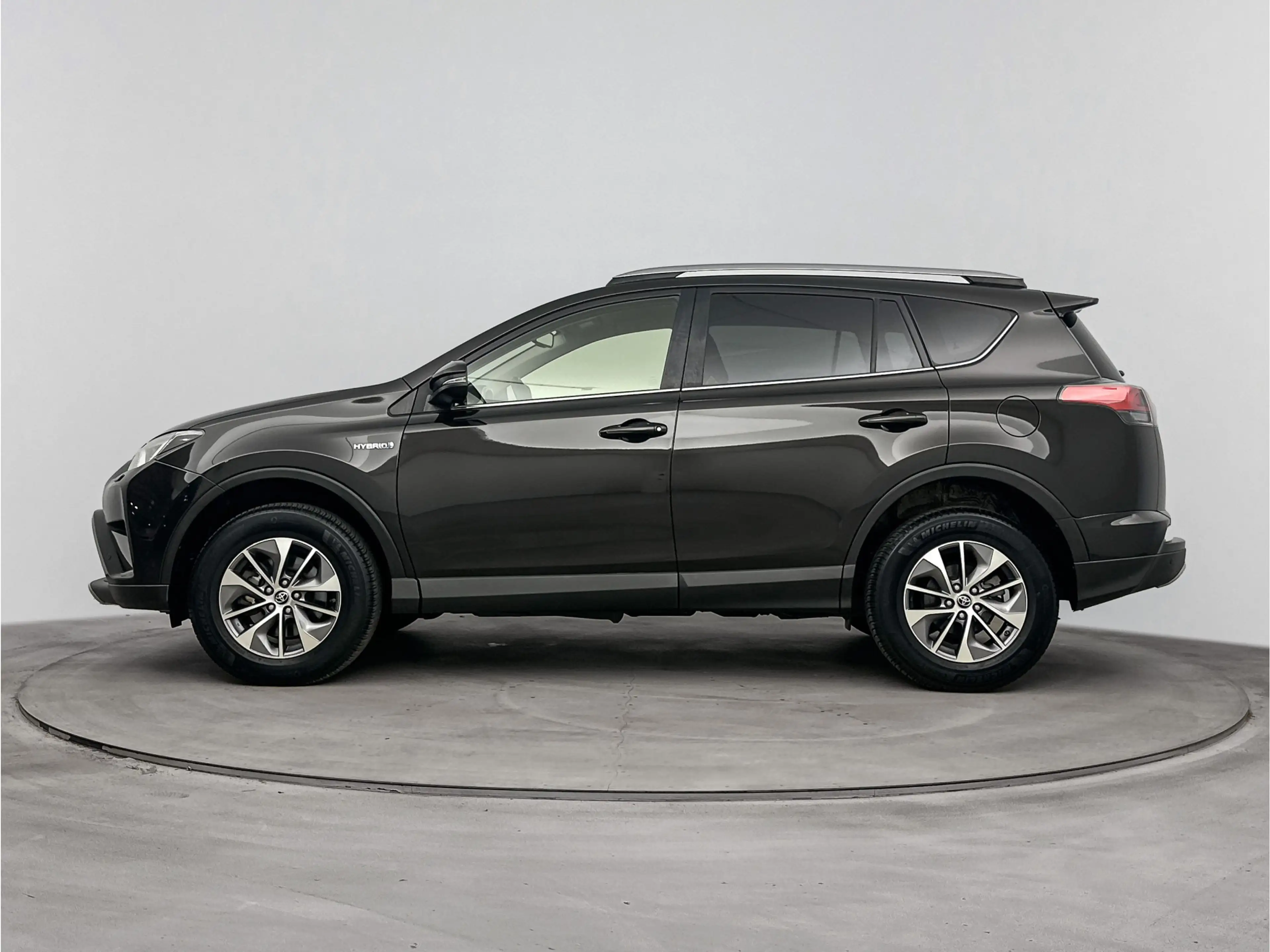 Toyota RAV 4 2.5 Hybrid Style | Parkeersensoren | Stoelverwarmi — photo 3
