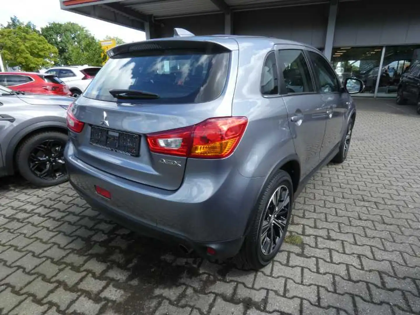 Mitsubishi ASX Diamant Edition 1.6 MIVEC ,,AHK´´ Gris - 2