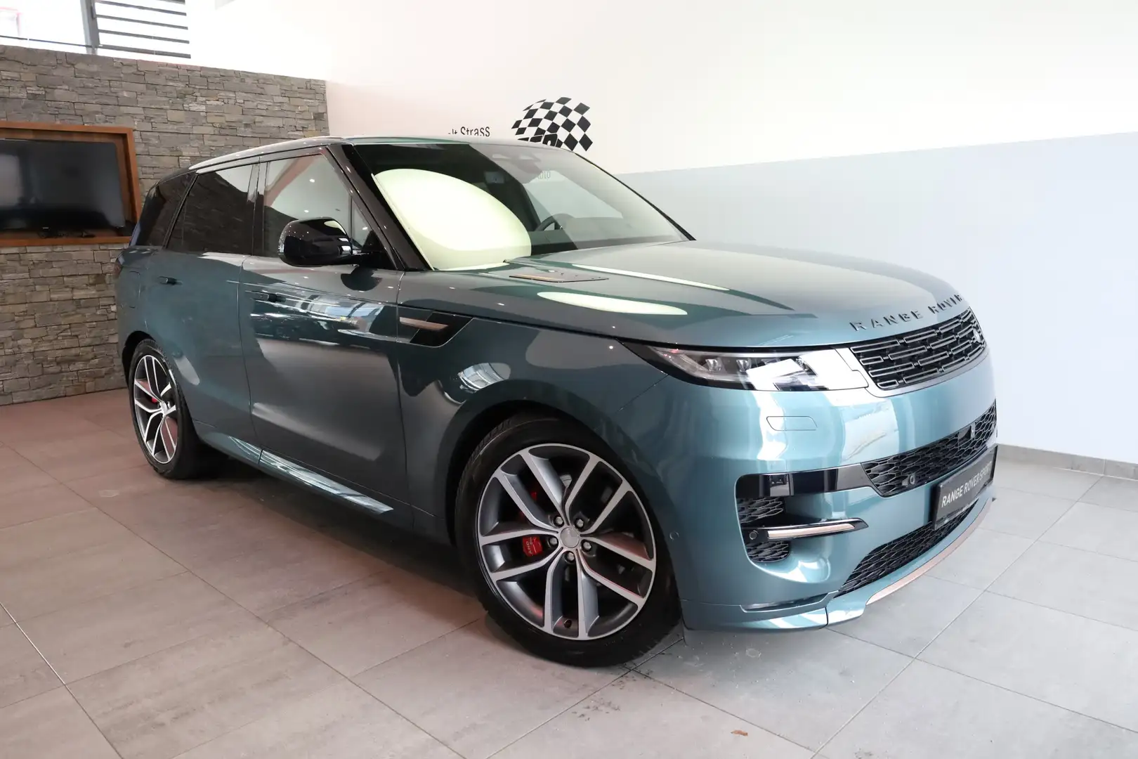 Land Rover Range Rover Sport D300 HSE Dynamic Grün - 1