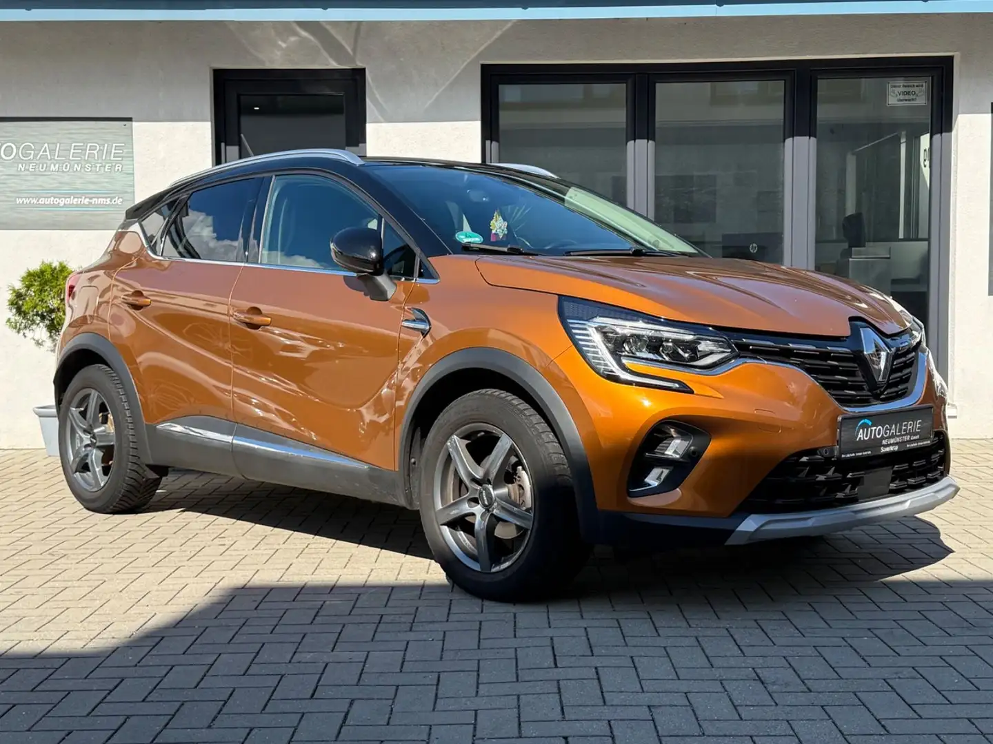 Renault Captur II Intens°Keyless°D-Tacho°ACC°LED°KAM° Orange - 2