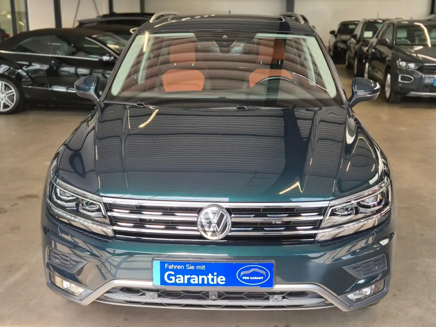 Volkswagen Tiguan TIGUAN 2.0 BiTDI 4M LEDER PANO AHK STDHZ HUD 1HD Verde - 2