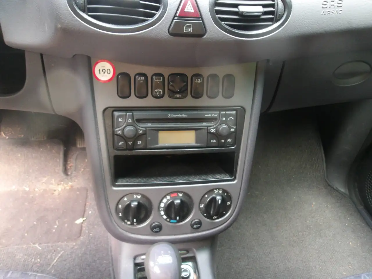 Mercedes-Benz A 140 wenig KM ( Ohne Fahrzeugbrief ), foto 7