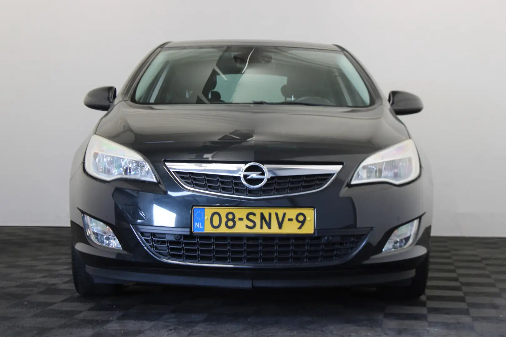 Opel Astra 1.4 Turbo Cosmo |Navi| Zwart - 2