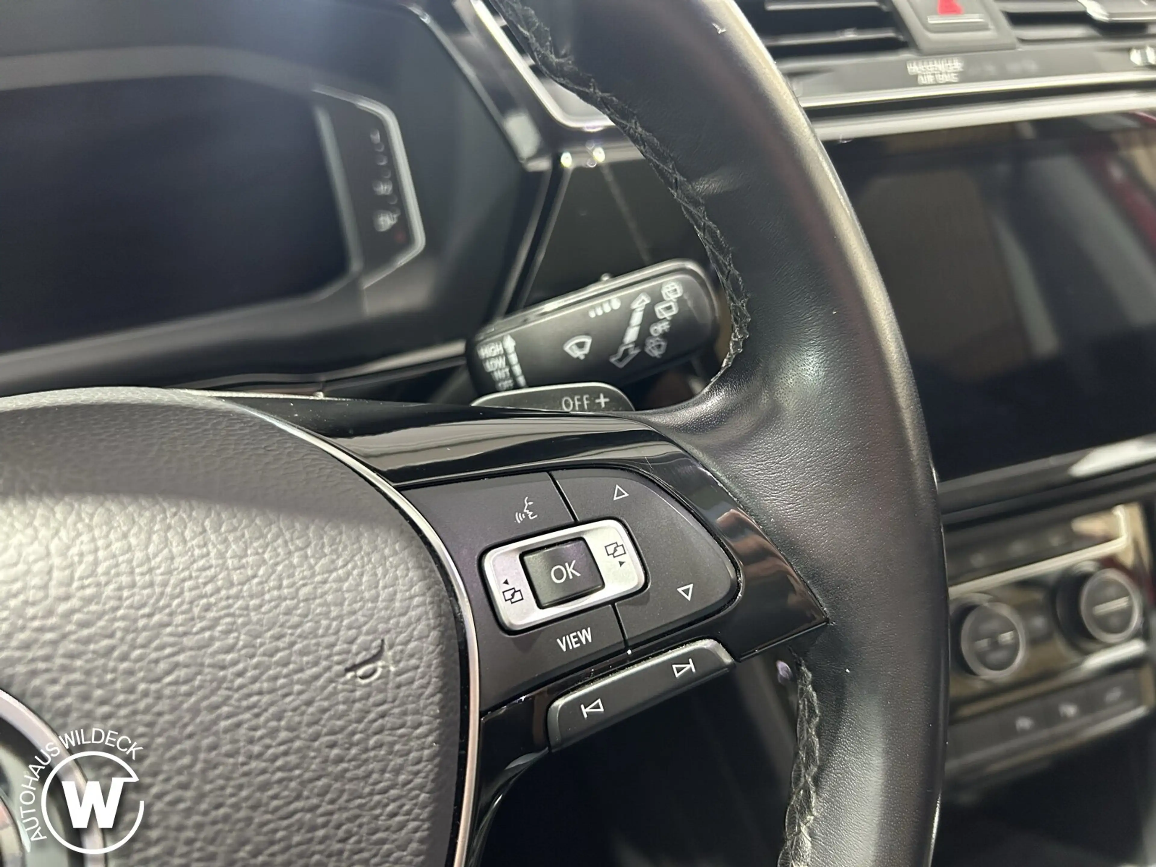 Volkswagen Touran Touran 2.0TDI DSG Highline Navi ACC Pano AHK Standh — photo 18