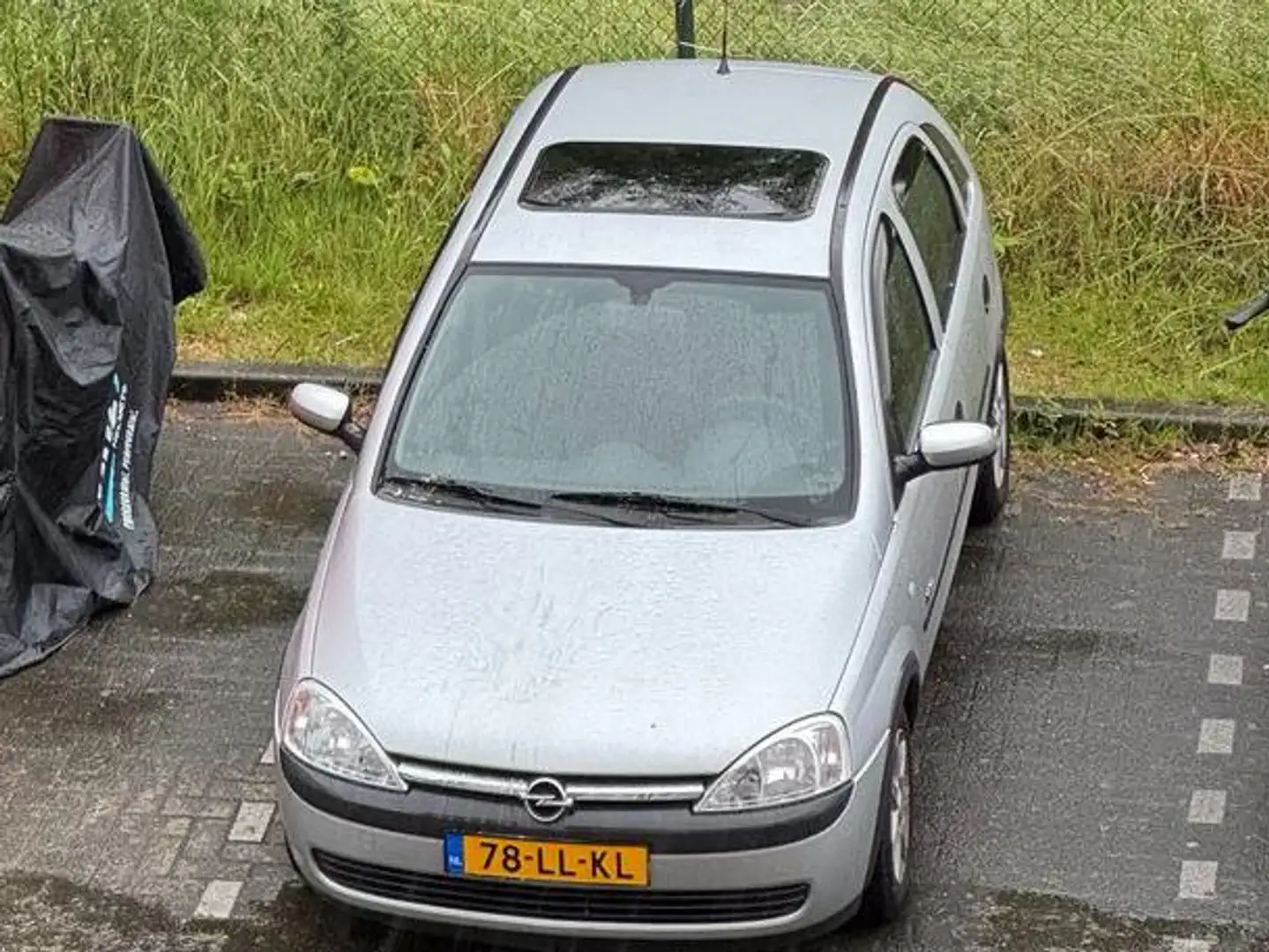 Opel Corsa Corsa 1.2-16V Njoy Argintiu - 1