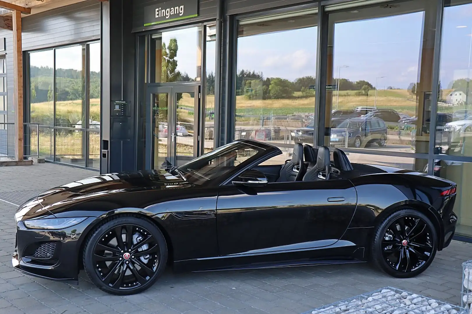 Jaguar F-Type P300 Cabrio 2,0 Turbo R-Dynamic Black Edition A... Schwarz - 2