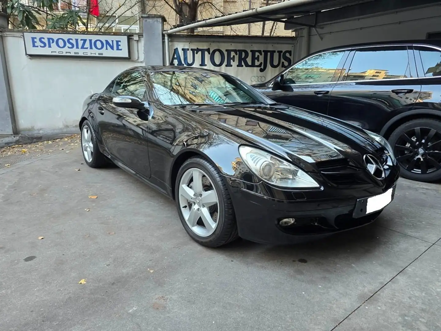 Mercedes-Benz SLK 350 V6 BOOK/BI-XENON/NAVI/AIRSCARF Schwarz - 1