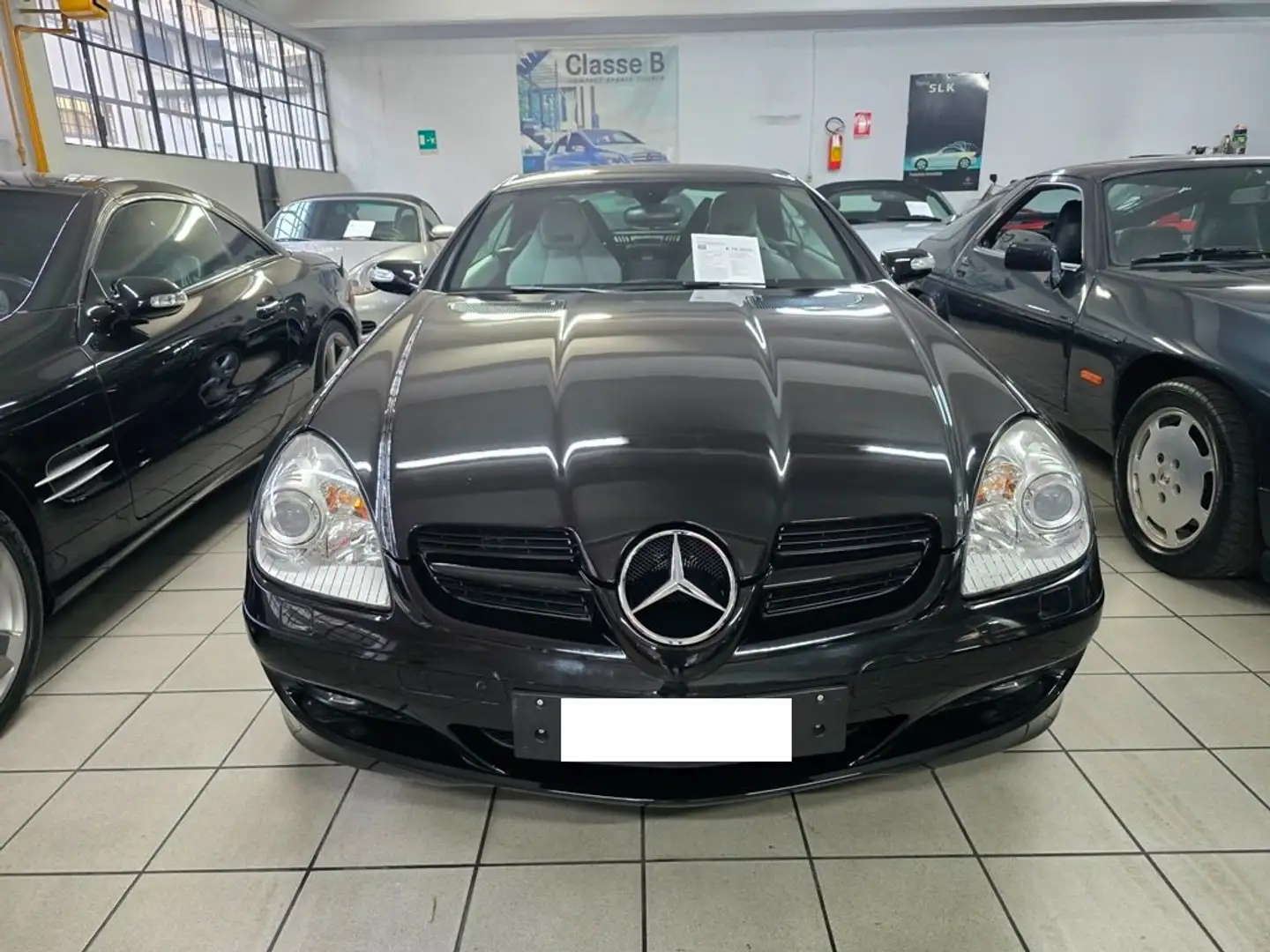 Mercedes-Benz SLK 350 V6 BOOK/BI-XENON/NAVI/AIRSCARF Schwarz - 2