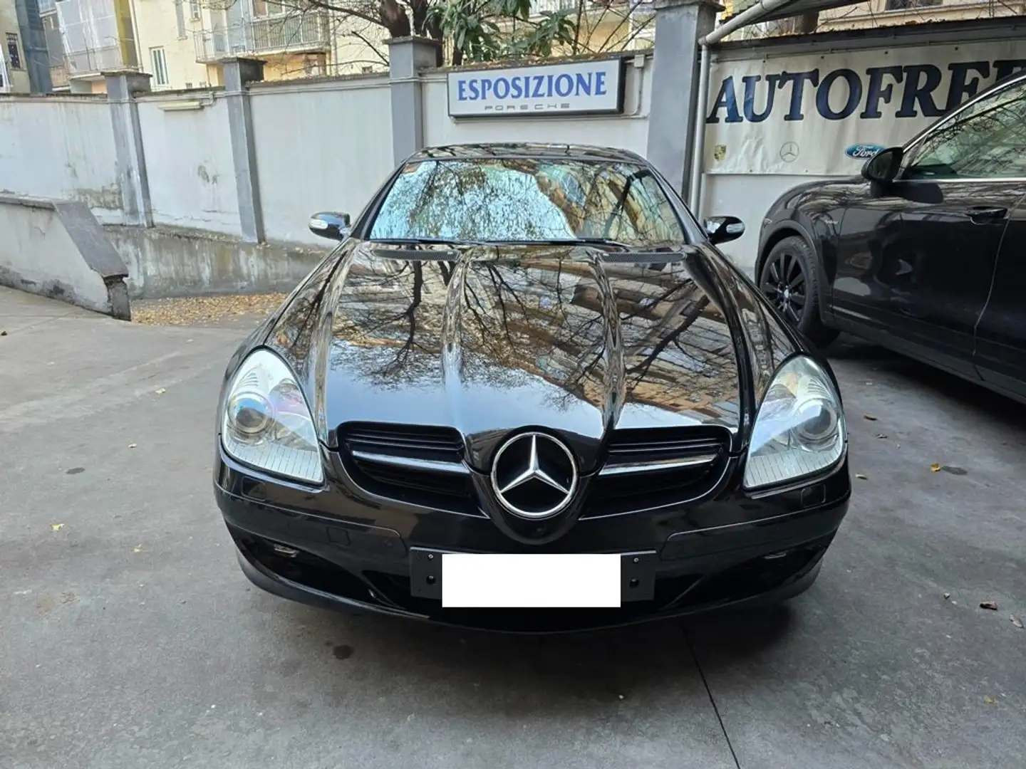 Mercedes-Benz SLK 350 V6 BOOK/BI-XENON/NAVI/AIRSCARF Schwarz - 2