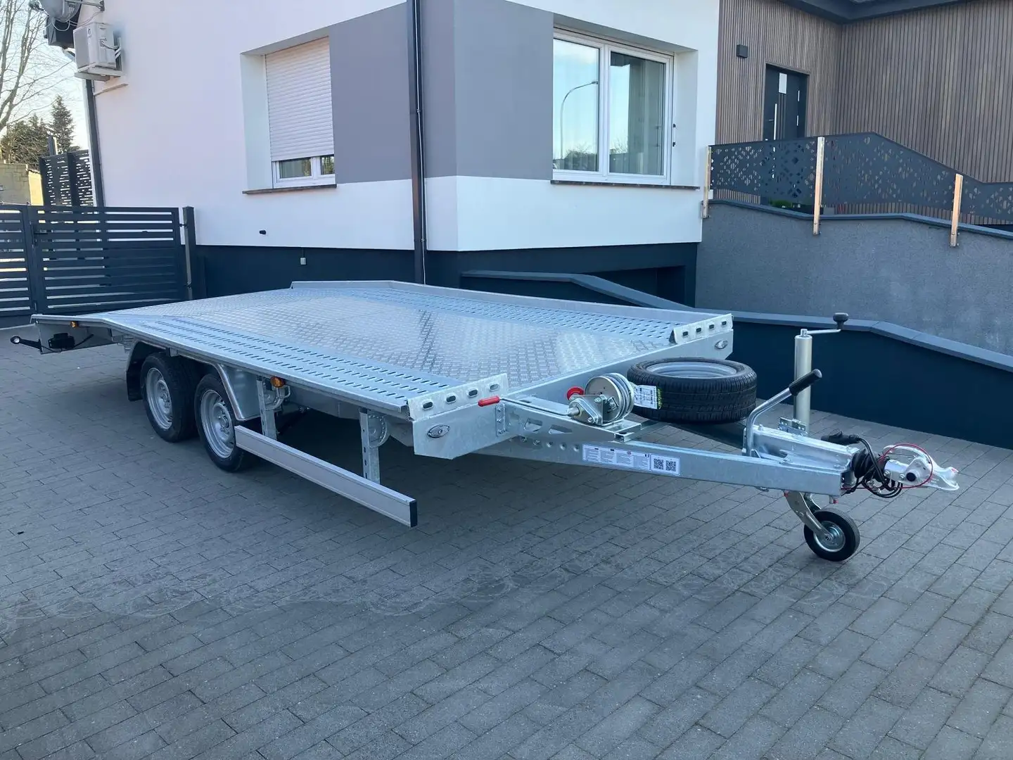Niewiadow Autotransporter Jupiler 3000kg (4200€ ex BTW) Argento - 1