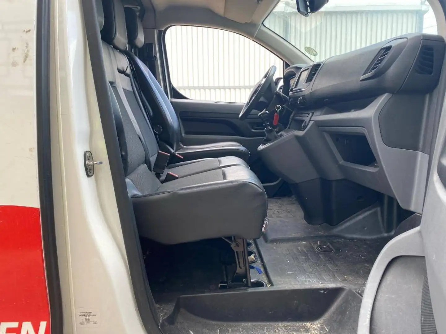 Citroen Jumpy Jumpy Fg M  115ch Business PRIX TTC Blanc - 2