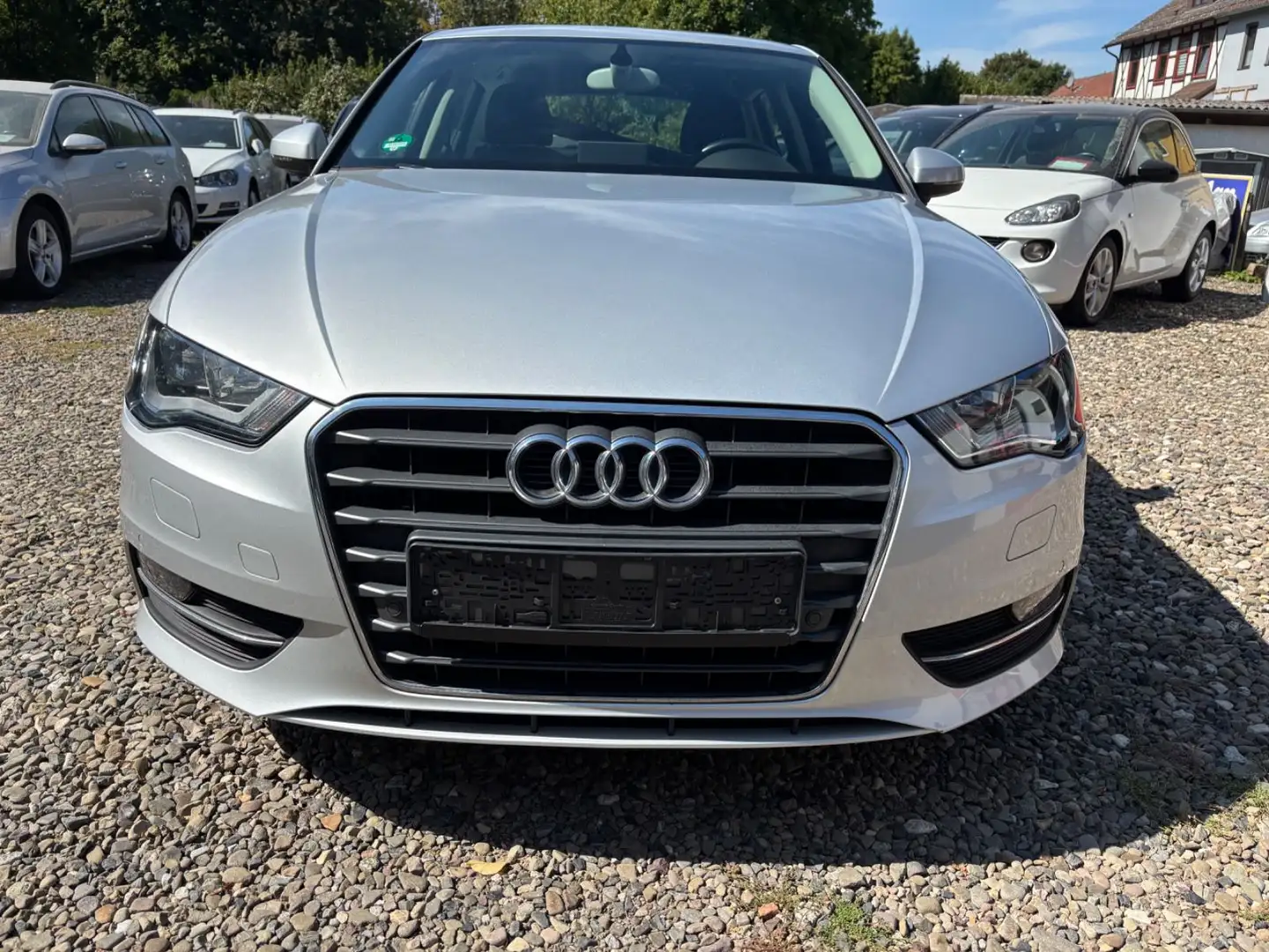 Audi A3 Sportback attraction Argent - 1