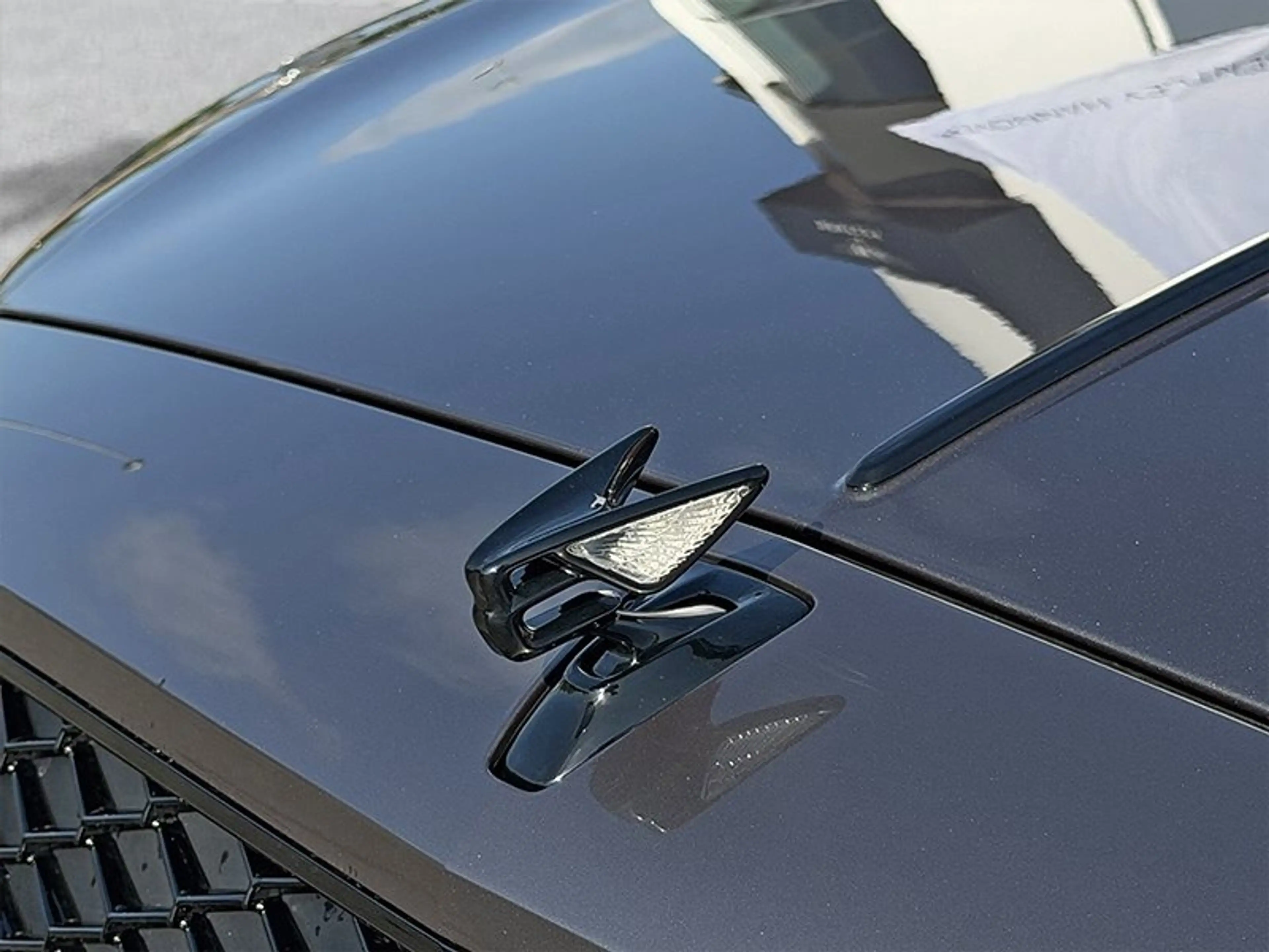 Bentley Flying Spur V8 Hybrid *B&O*Rotating* — photo 10