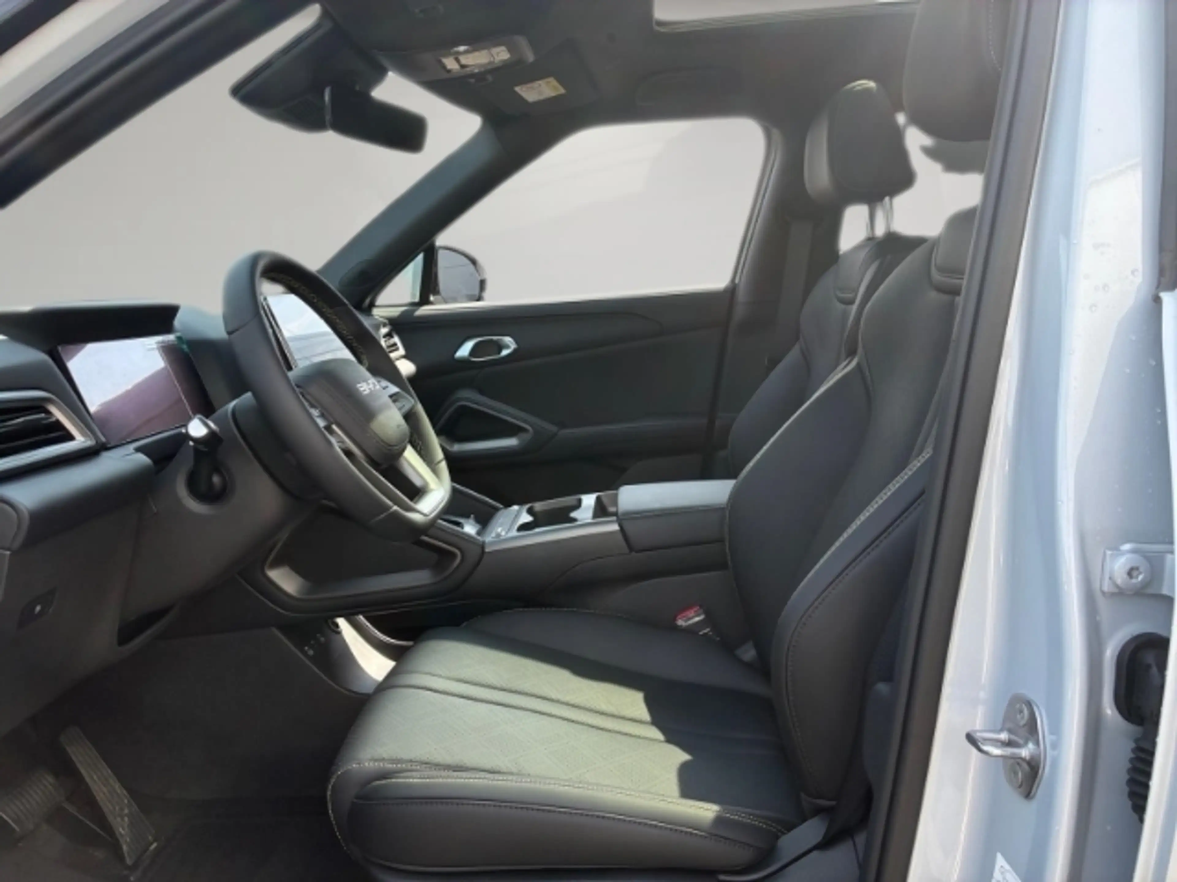 BYD Atto 2 DM-i 1.5 Boost (156 kW 212 PS) — photo 8
