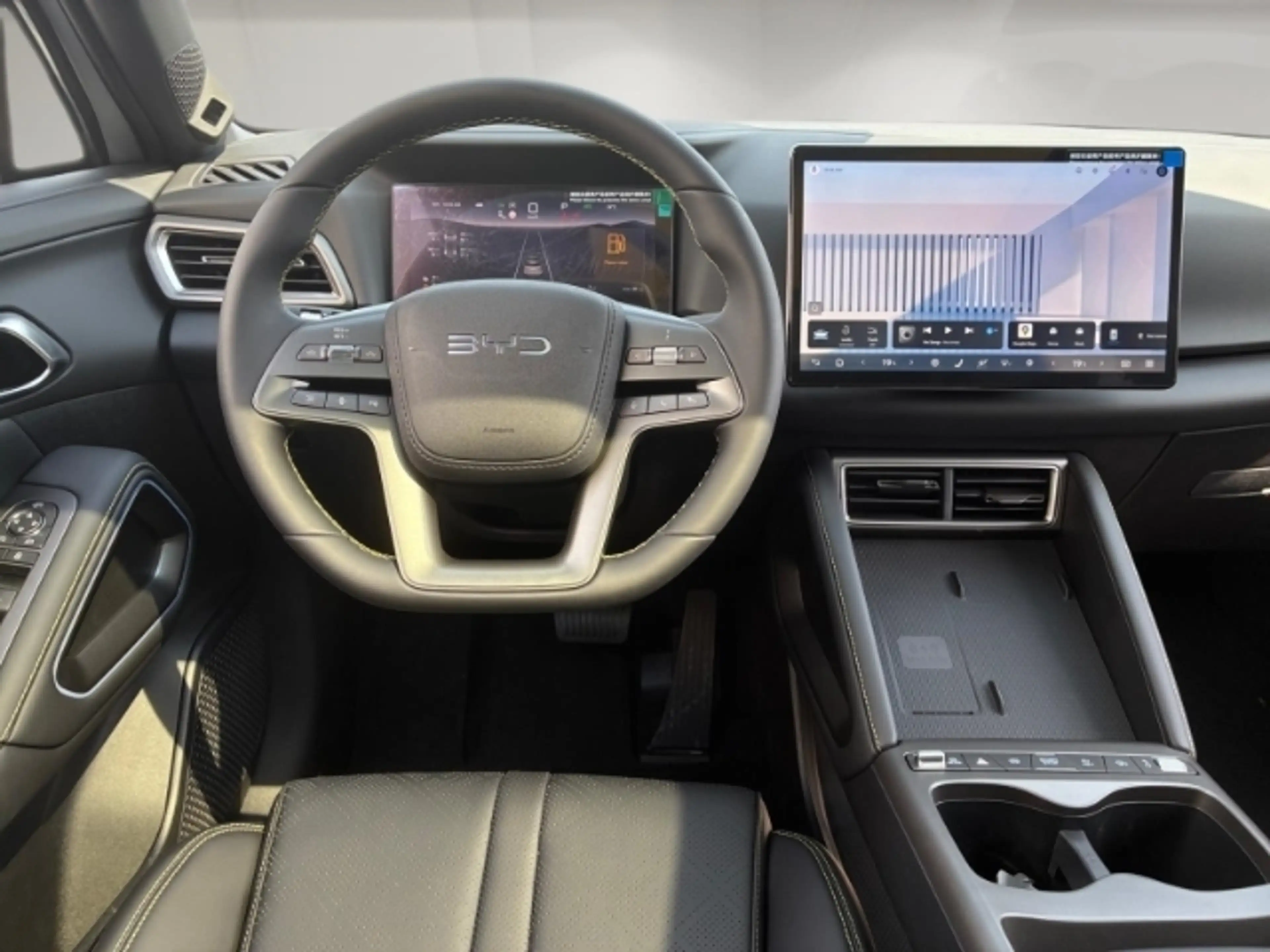 BYD Atto 2 DM-i 1.5 Boost (156 kW 212 PS) — photo 11