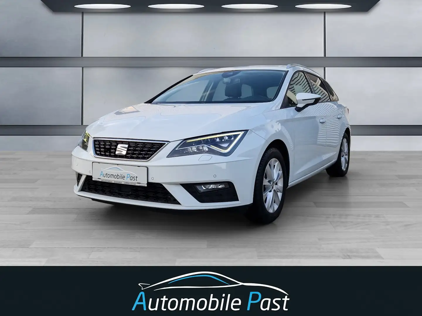 SEAT Leon ST Style 1,6 TDI DSG Kamera*ACC*LED*Lane Assist!!! Weiß - 1