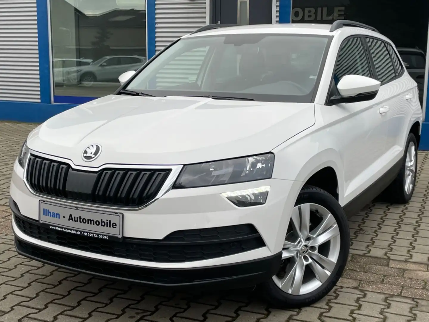 Skoda Karoq Style*PDC*NAV*ACC*KLIMAAUTO*SHZG*MFL*TEMPO Weiß - 1