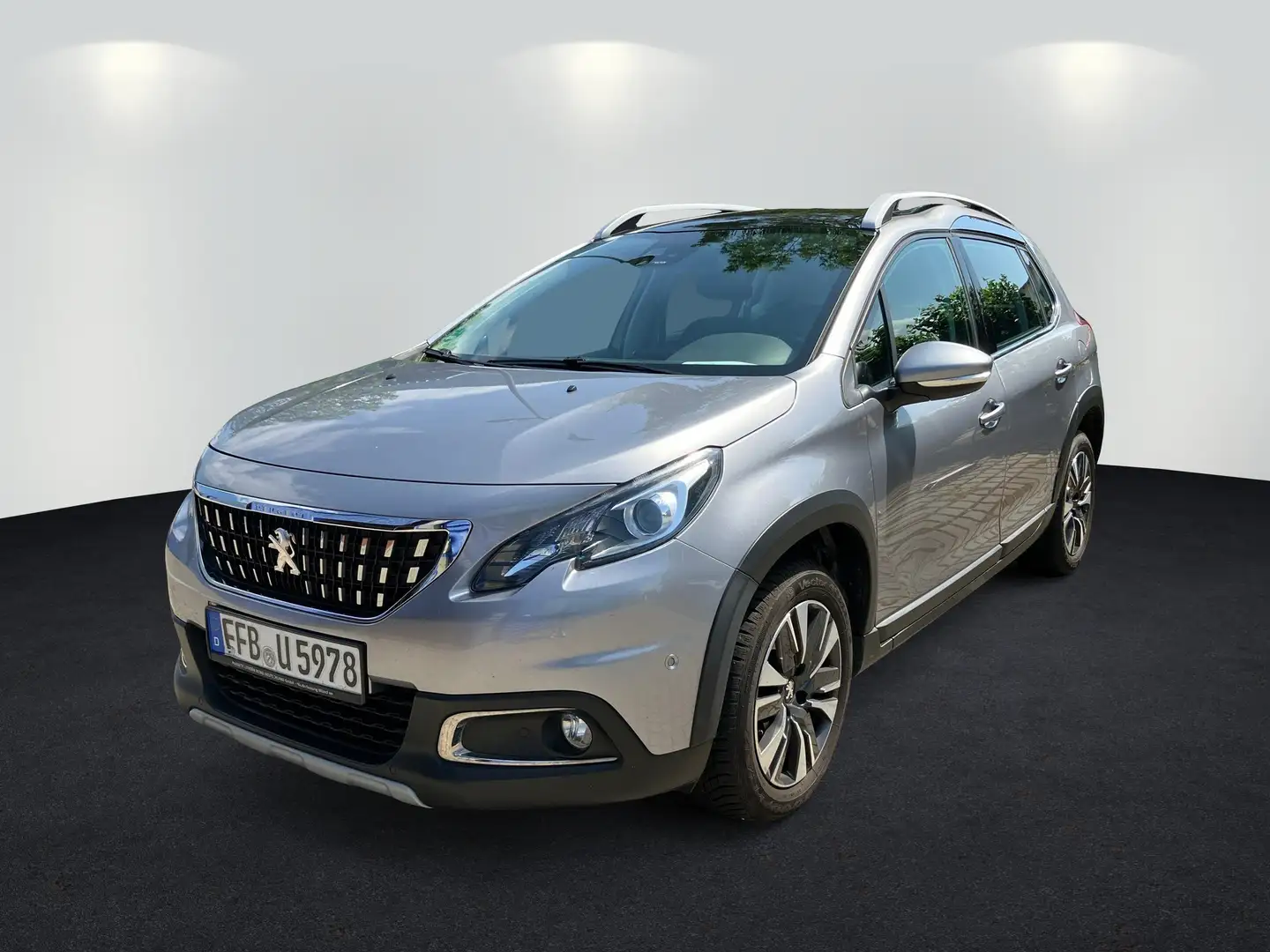 Peugeot 2008 1.2 PureTech 110 Allure Matrix+Pano+SD+Kam. Gris - 2