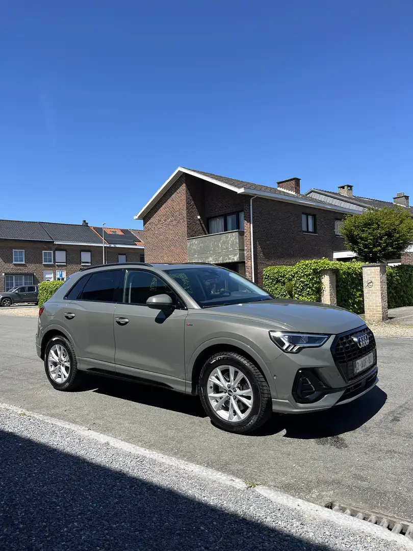 Audi Q3 45 TFSIe S-Tronic S-Line - 1
