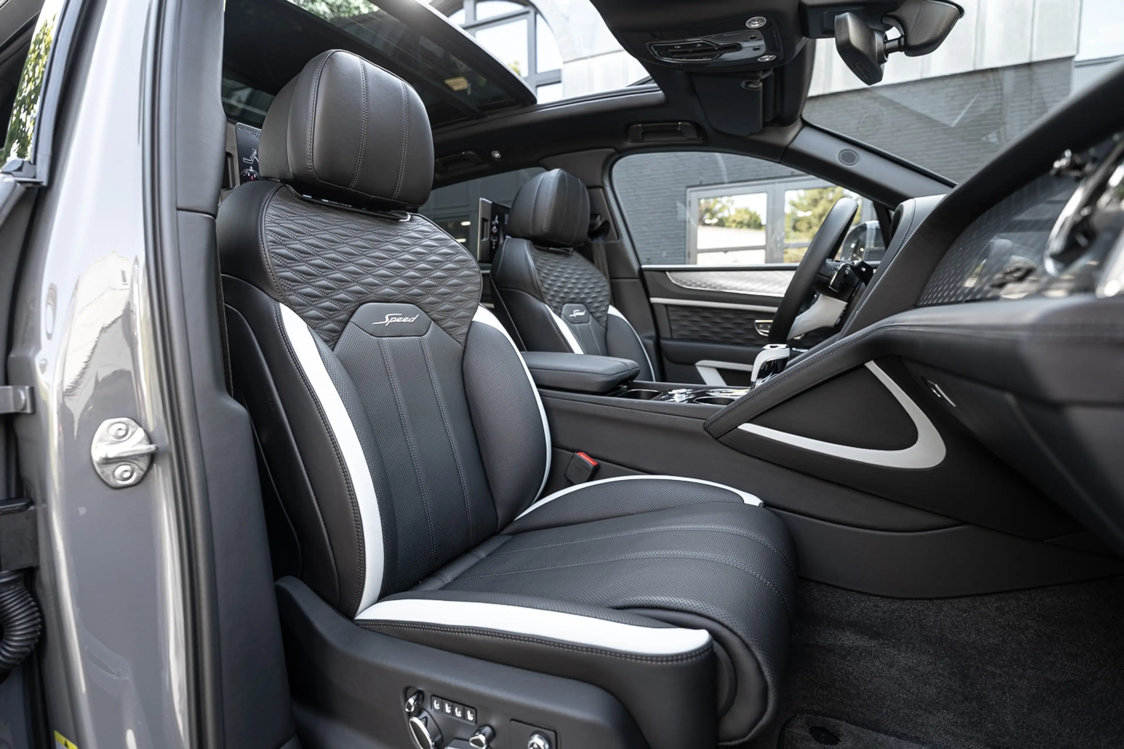 Bentley Bentayga Speed | Keram. Schijven | NAIM Sound | Blackline | — photo 4
