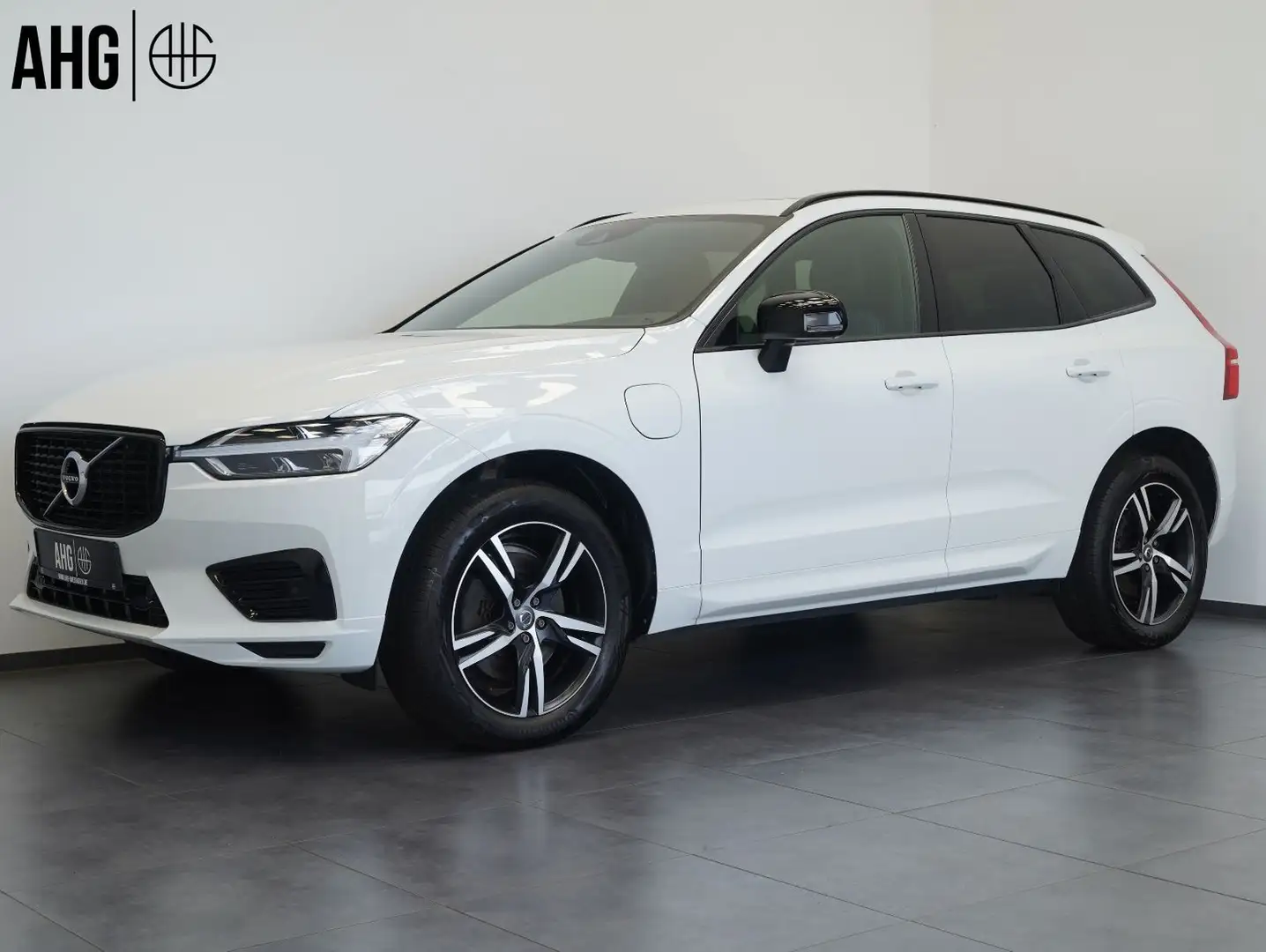 Volvo XC60 T8 AWD Recharge Twin Engine R Design PANO White - 1