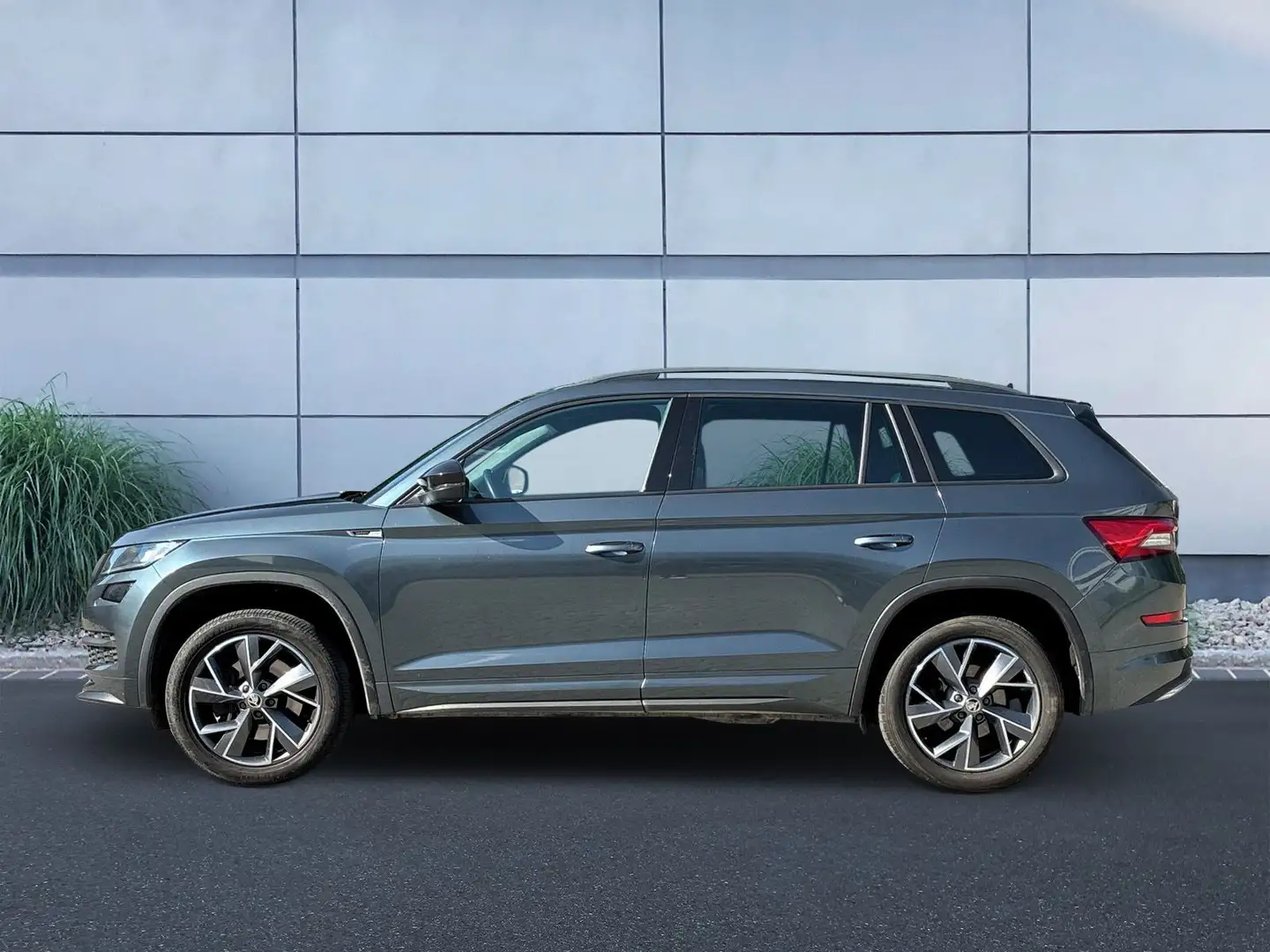 Skoda Kodiaq KODIAQ 2.0 TDI Sportline 4x4 Grau - 2