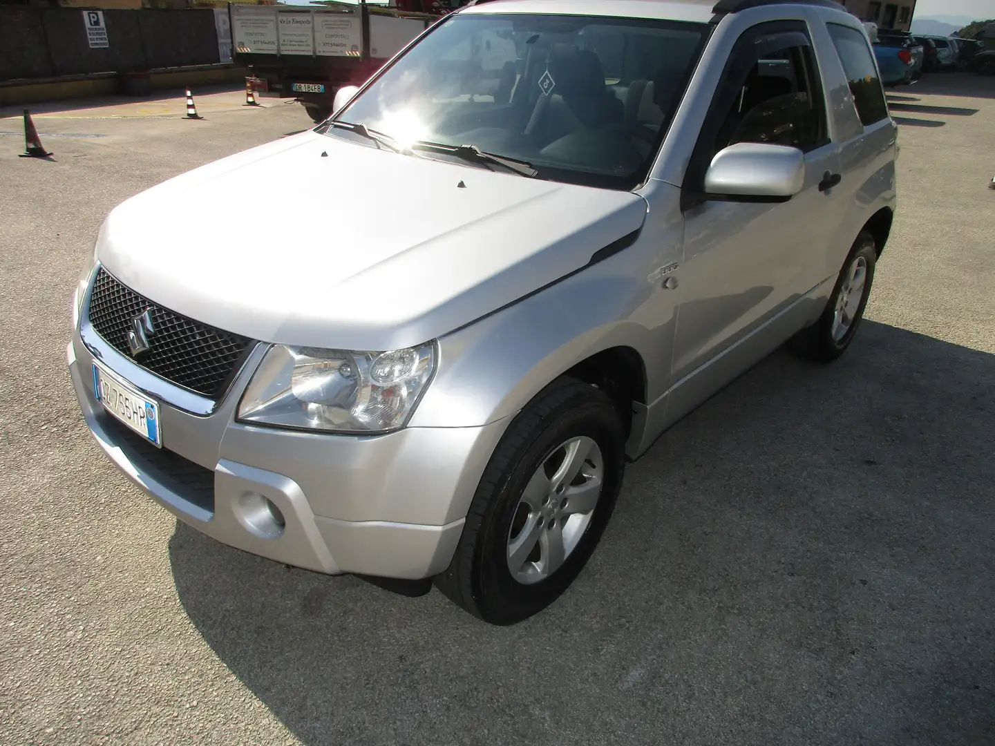 Suzuki Grand Vitara II 2006 3p 1.9 ddis GARANTITA FULL OPTIONAL Silber - 2