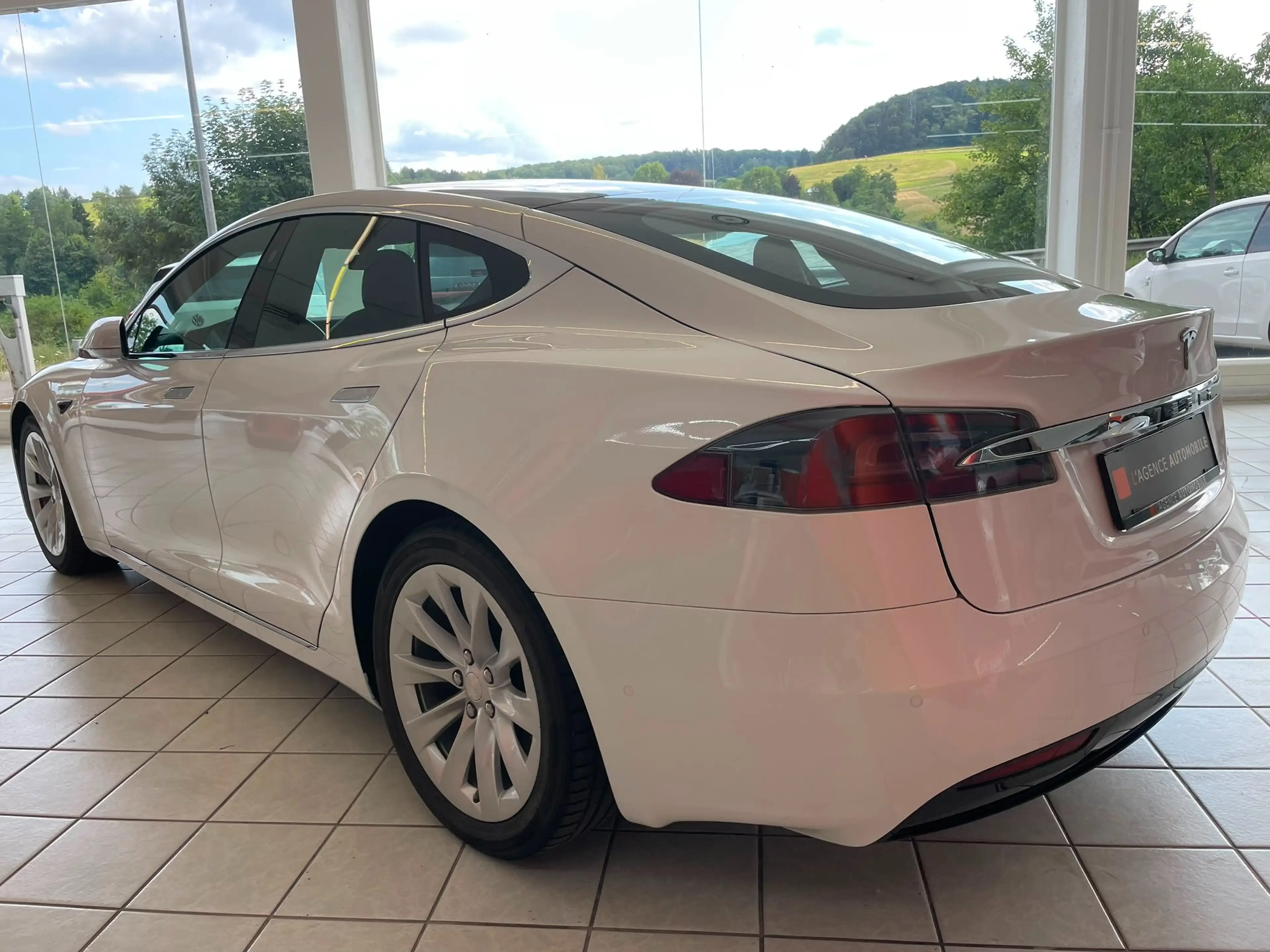 Tesla Model S GARANTIE JUSQU'A 36 MOIS — photo 7