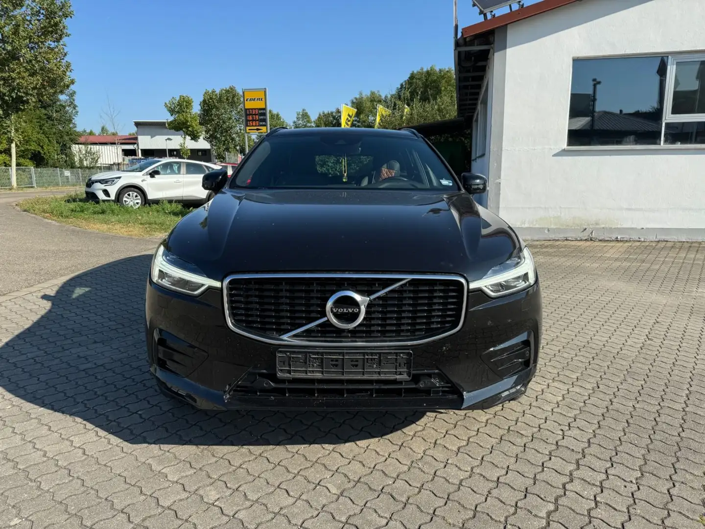 Volvo XC60 R Design AWD AHK Schwarz - 2