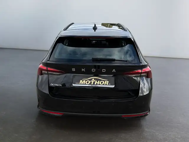 Skoda Octavia view 7