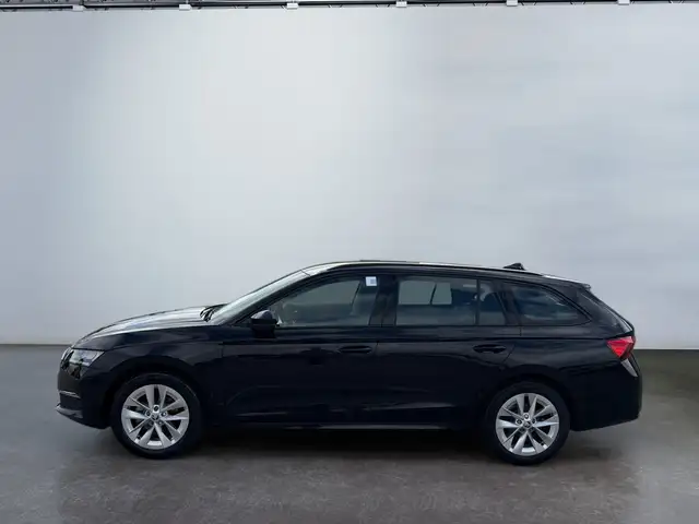 Skoda Octavia view 5