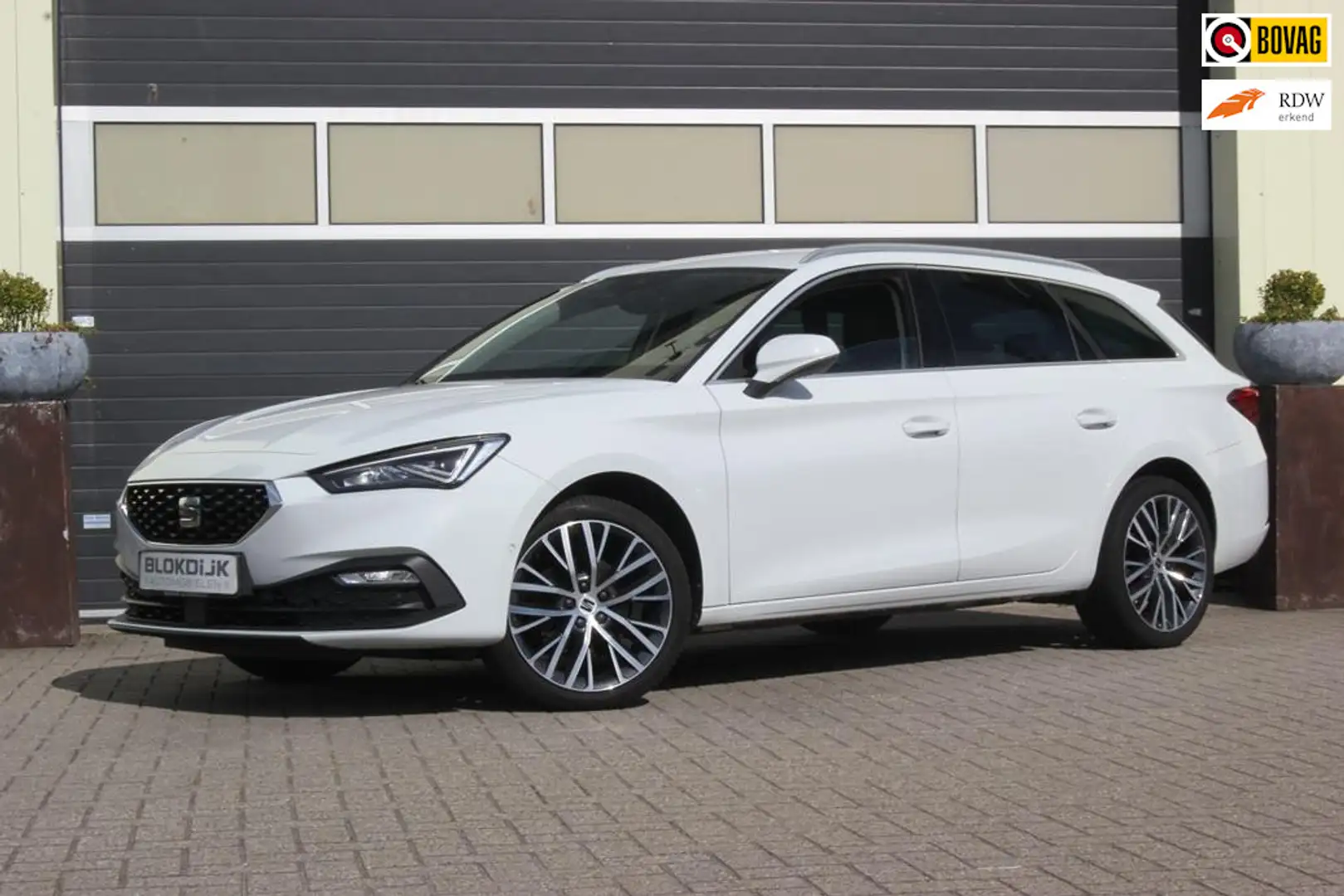 SEAT Leon Sportstourer 1.5 eTSI ACT Xcellence | Camera | Blanc - 1