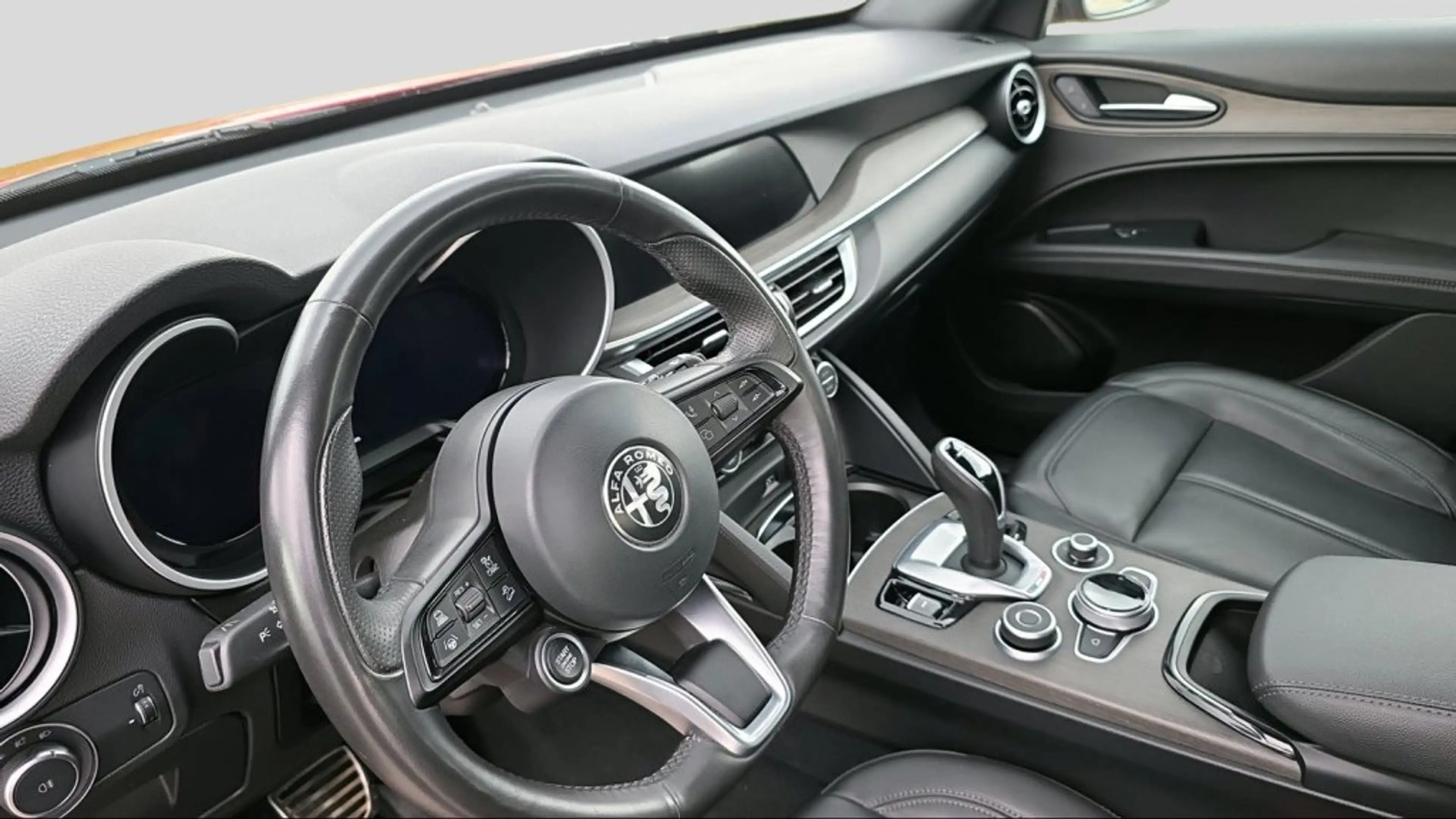 Alfa Romeo Stelvio Ti 2,2 16V 210 AT8 Q4 — photo 15