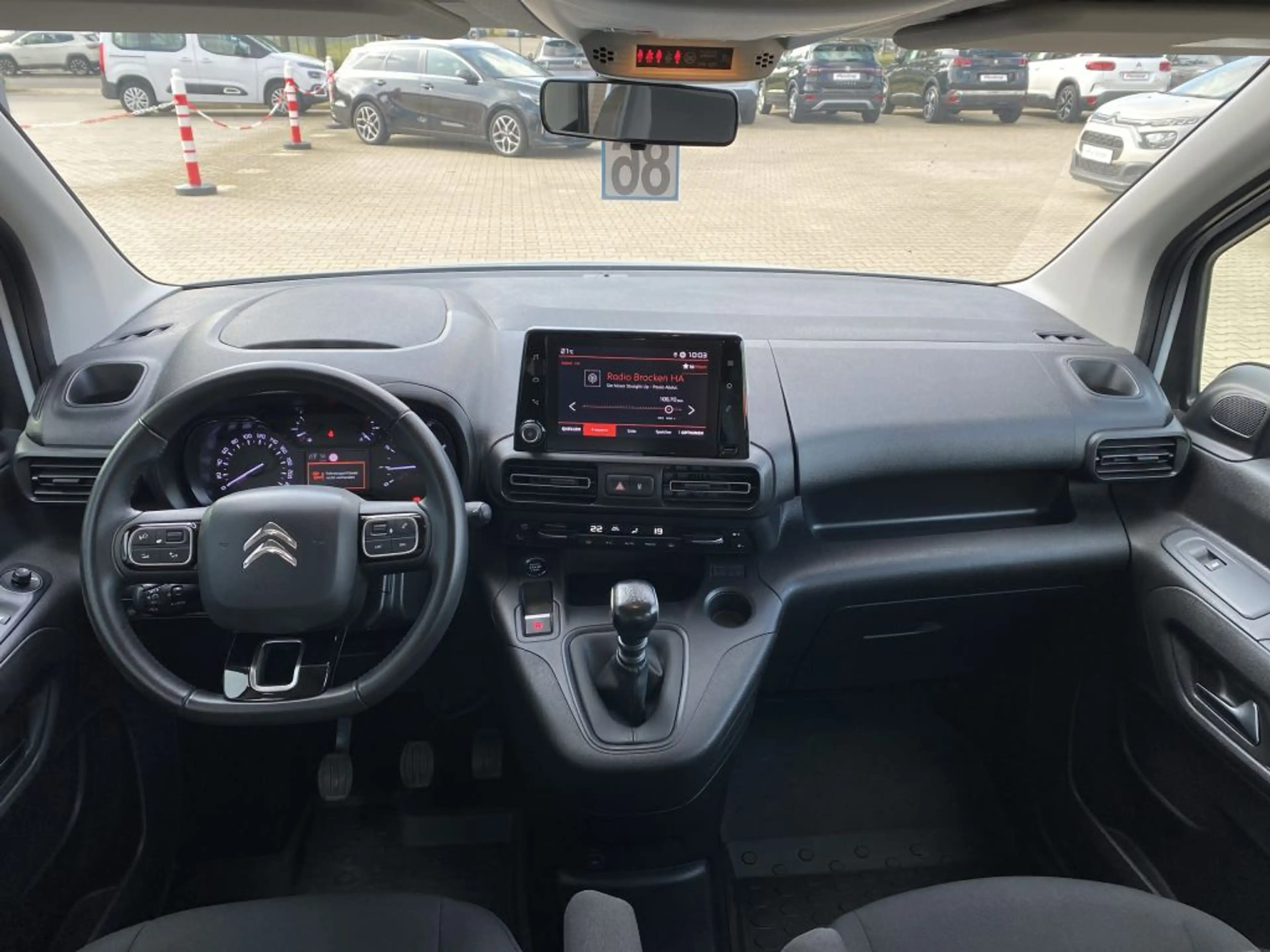 Citroen Berlingo M PureTech 110 FEEL *Keyless*Touch 8 Zoll*PDC* — photo 11