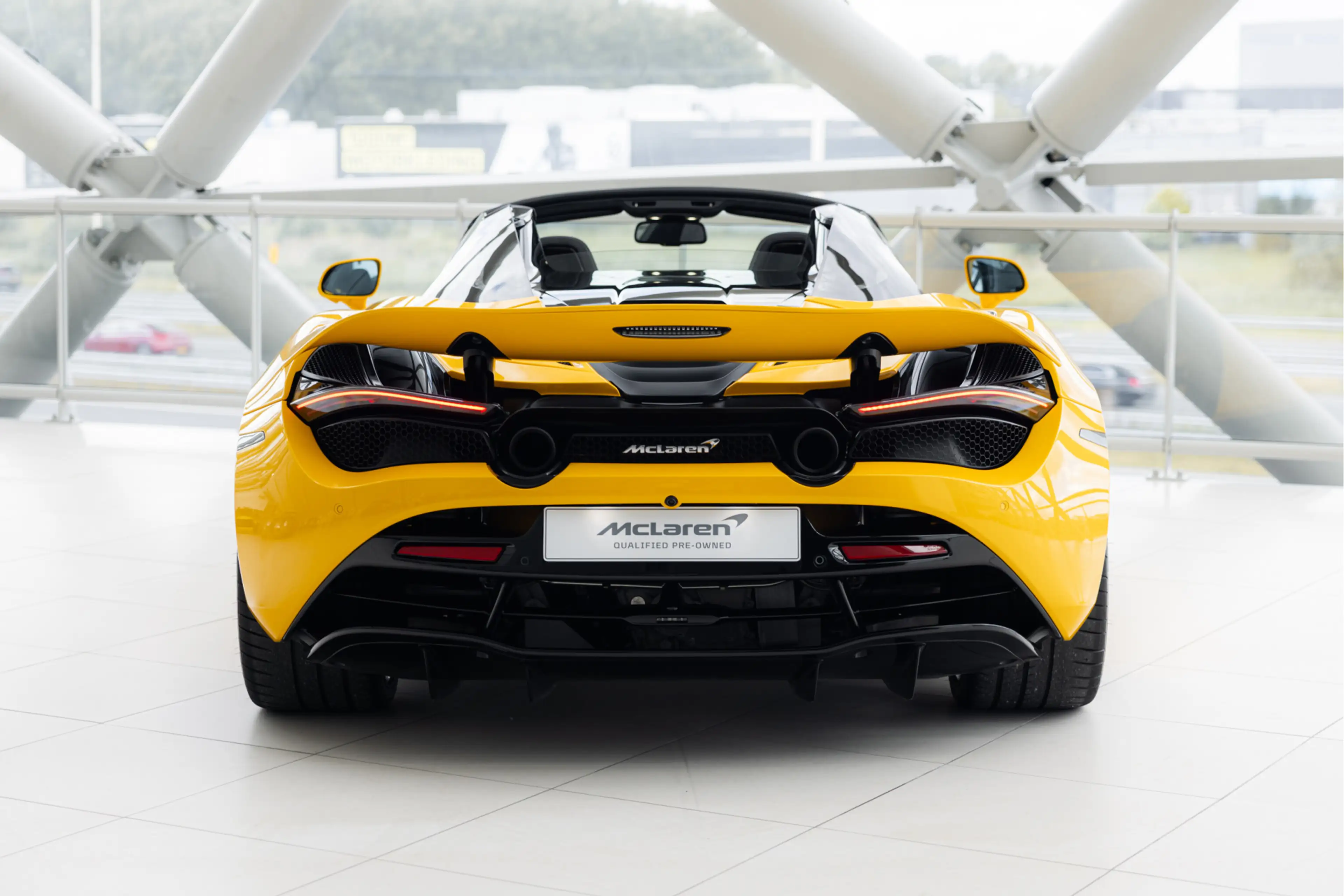 McLaren 720S Spider 4.0 V8 Performance | Volcano Yellow | Heate — photo 3