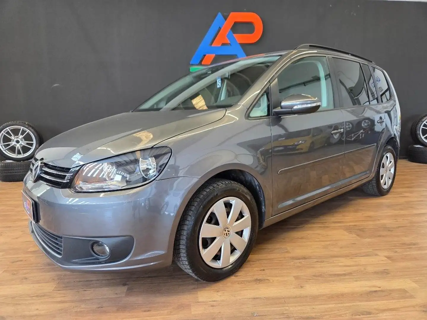 Volkswagen Touran 1.6 TDI DSG Comfortline Grigio - 1
