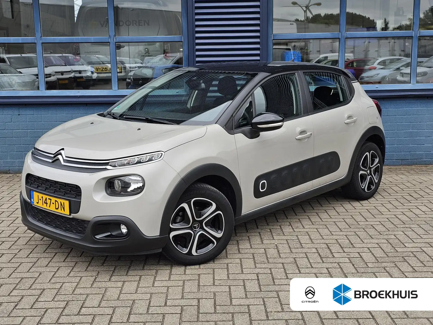 Citroen C3 1.2 PureTech S&S Feel Edition Navigatie | Parkeers Grijs - 1