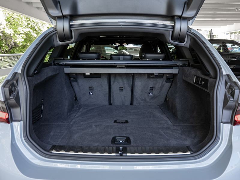 BMW 340 i Touring xDrive FACEL. PANO AHK HUD 360° — photo 14