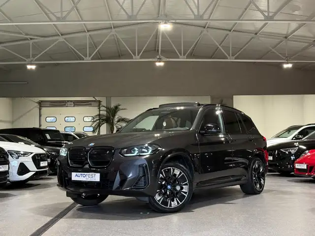 BMW iX3 Impressive M-Sport- Garantie