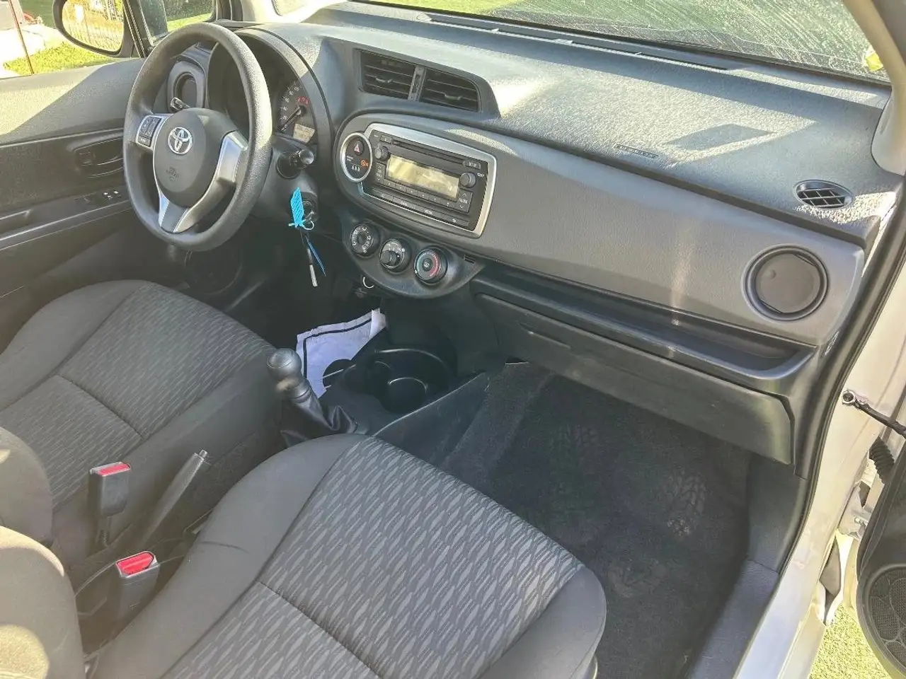 Toyota Yaris Yaris — photo 21