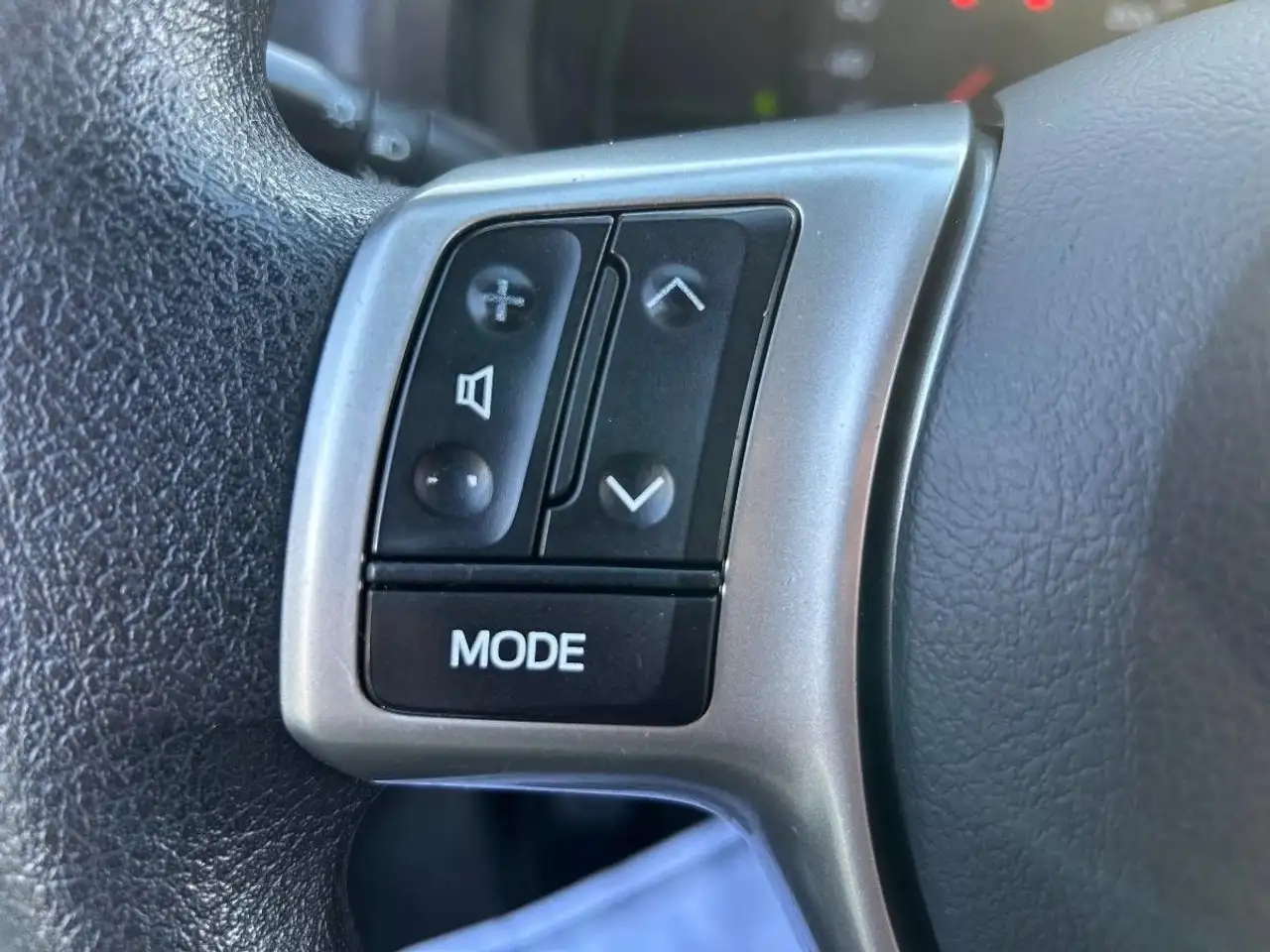Toyota Yaris Yaris — photo 16