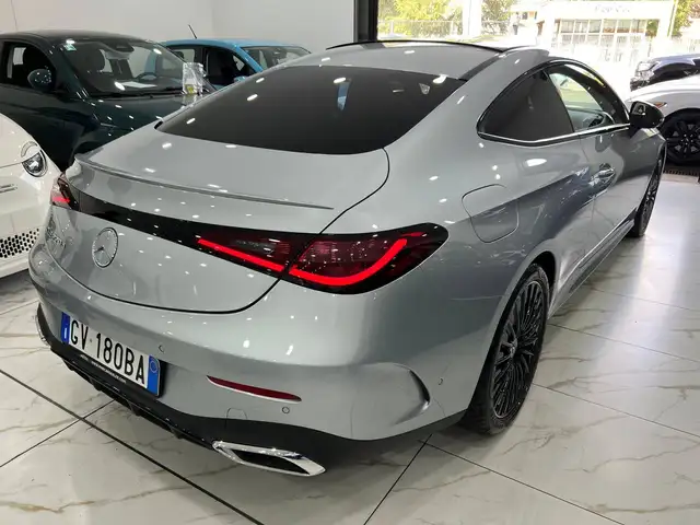 Mercedes-Benz CLE view 5