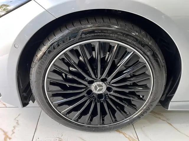 Mercedes-Benz CLE view 7