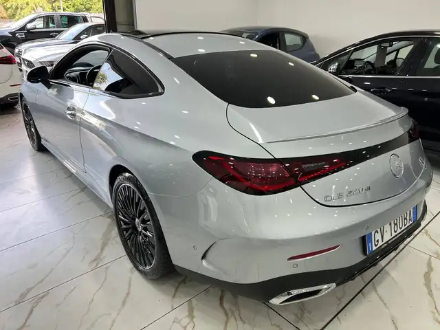 Mercedes-Benz CLE view 3