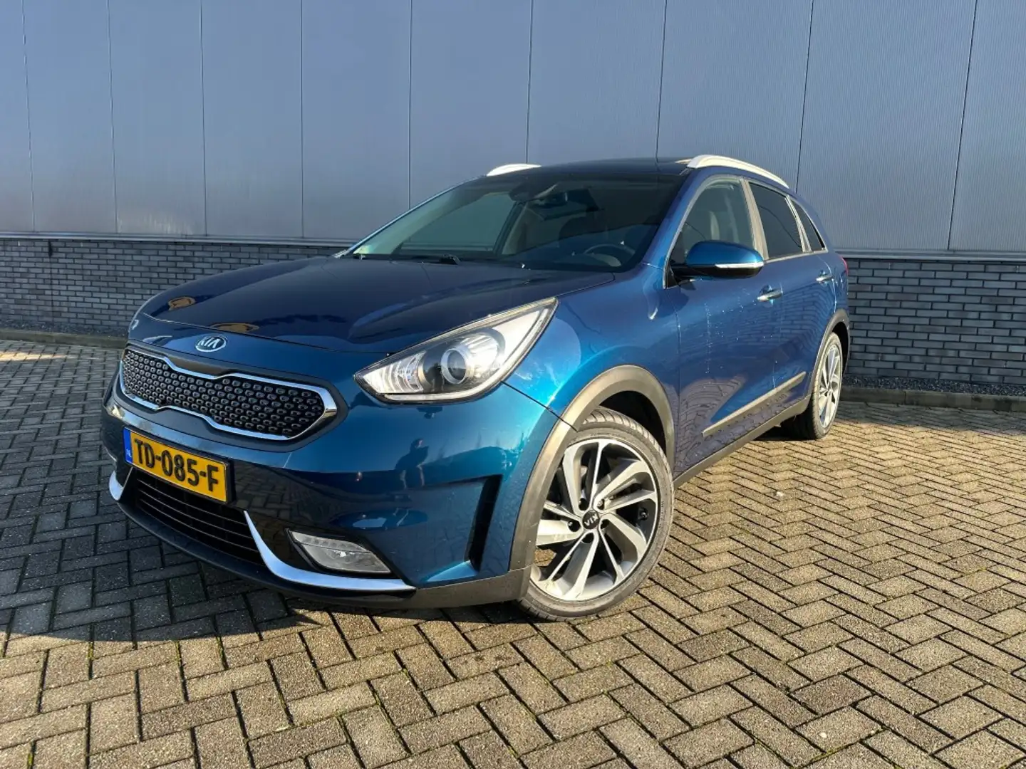 Kia Niro 1.6 GDi Hybrid Design Edition+Open dak Ned auto Blu/Azzurro - 1