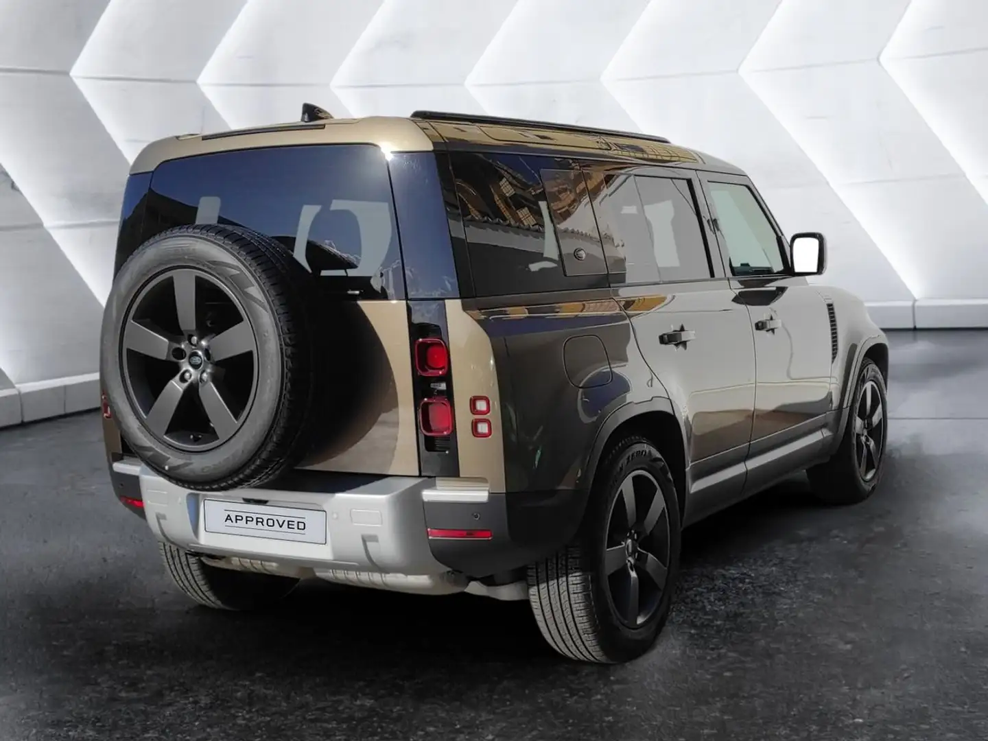 Land Rover Defender 3.0D I6 250 SE 110 Auto 4WD MHEV - 2