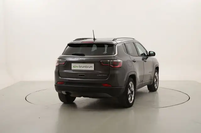 Jeep Compass view 5