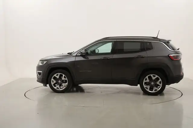 Jeep Compass view 2